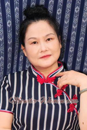 227229 - Isabelle� Age: 56 - China