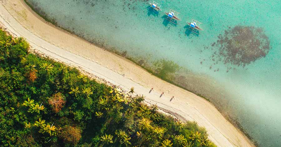 An aerial view of a beach in Iloilo.